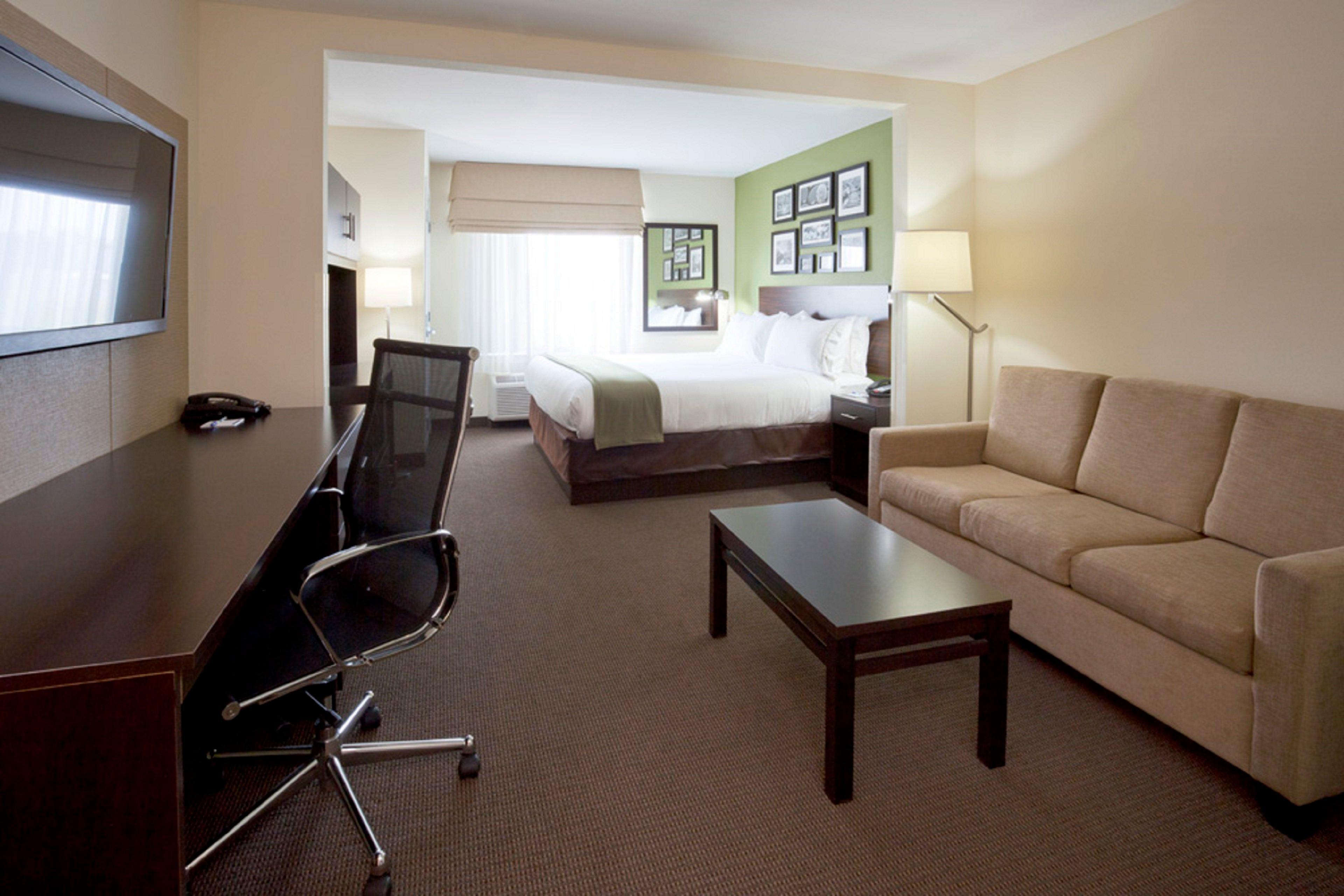 Holiday Inn Express Hotel & Suites Rogers By Ihg Exterior photo