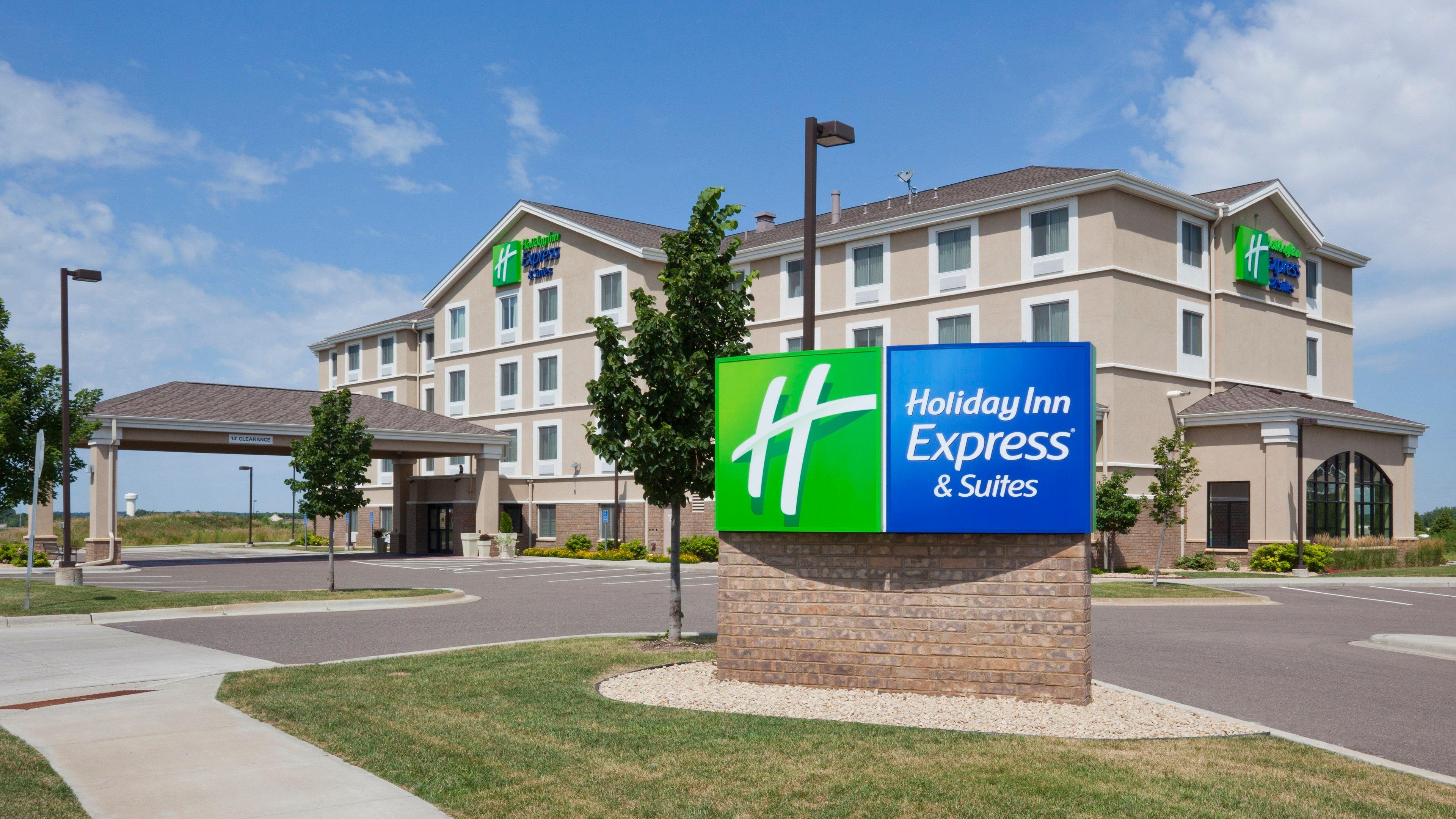 Holiday Inn Express Hotel & Suites Rogers By Ihg Exterior photo